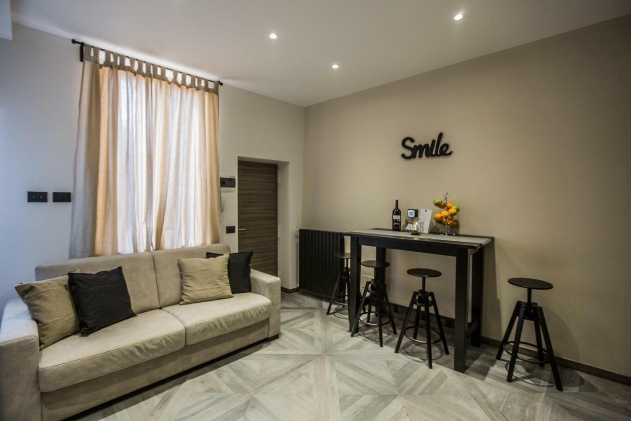Castle Apartment Near Duomo Milan Bagian luar foto