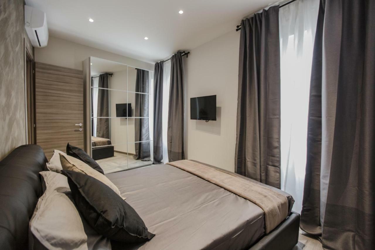 Castle Apartment Near Duomo Milan Bagian luar foto